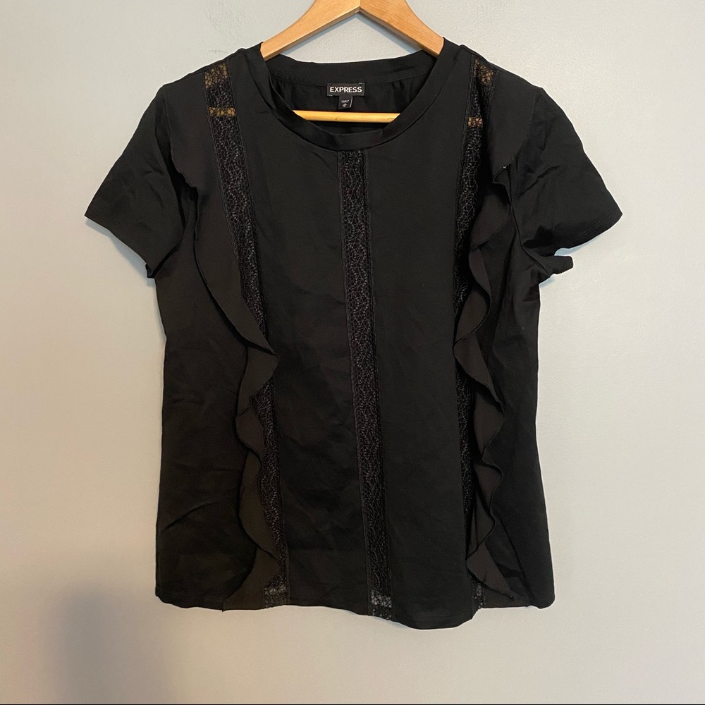 EXPRESS cap sleeve blouse with ruffles on front